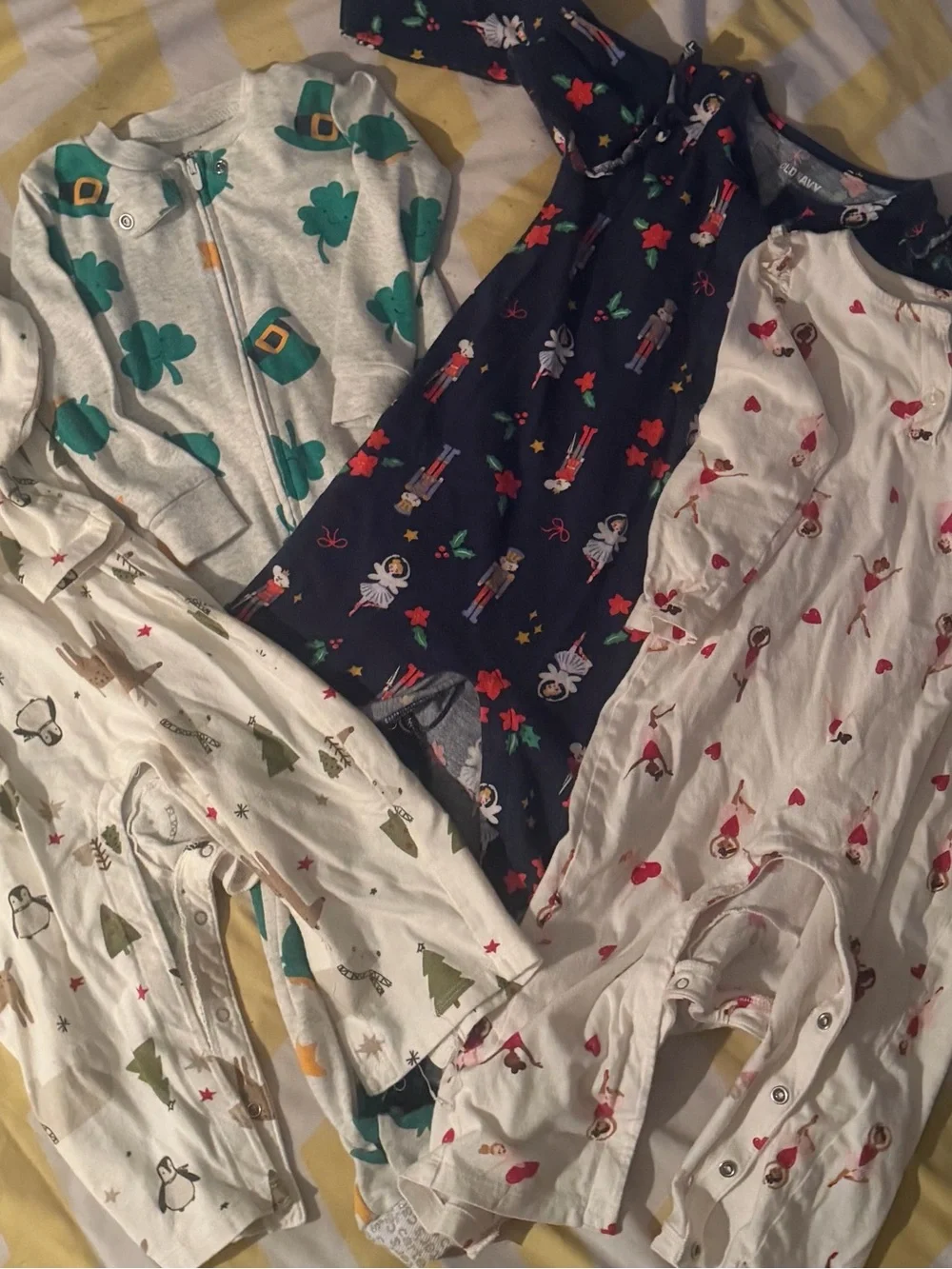 Old Navy four printed